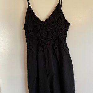 Cute black romper!
